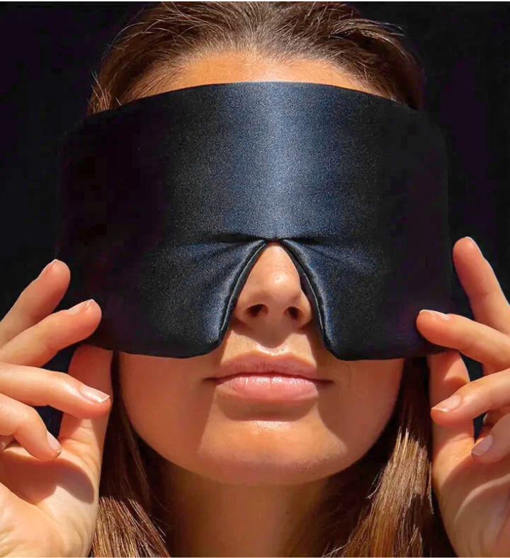 Can Sleep Masks Reduce Morning Puffiness? Exploring the benefits